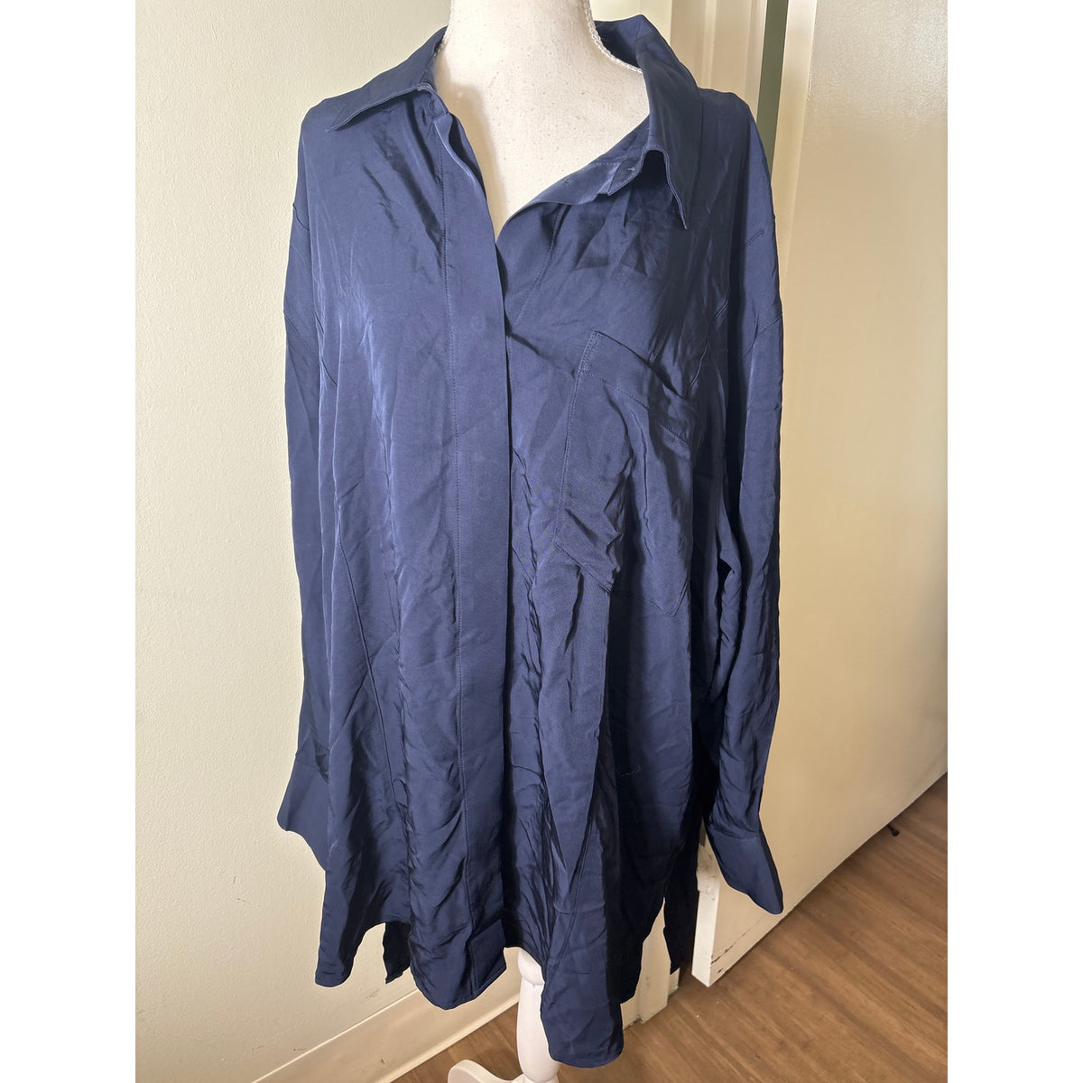 NWT Banana Republix Navy Button Up Blouse Sz XXL