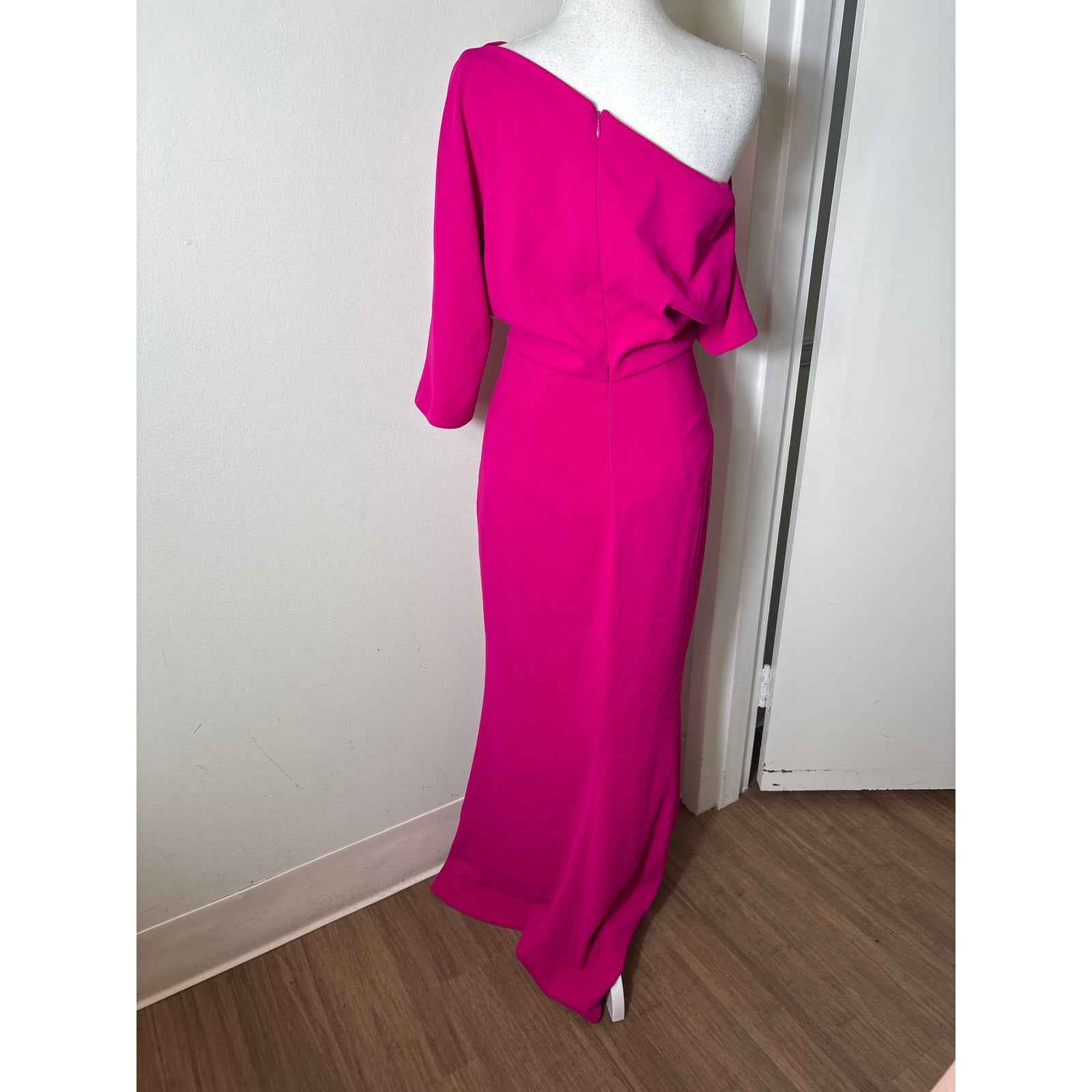 Bagdley Mishka Fushia Off The SHoulder Floor Length Gown Sz 2