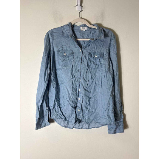 Crown and Ivy light blue button down Sz M