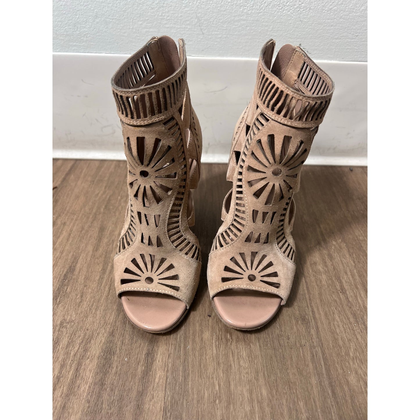 Sergio Rossi Lader Cut Wedge Peeptoe Sz 36.5 (6)