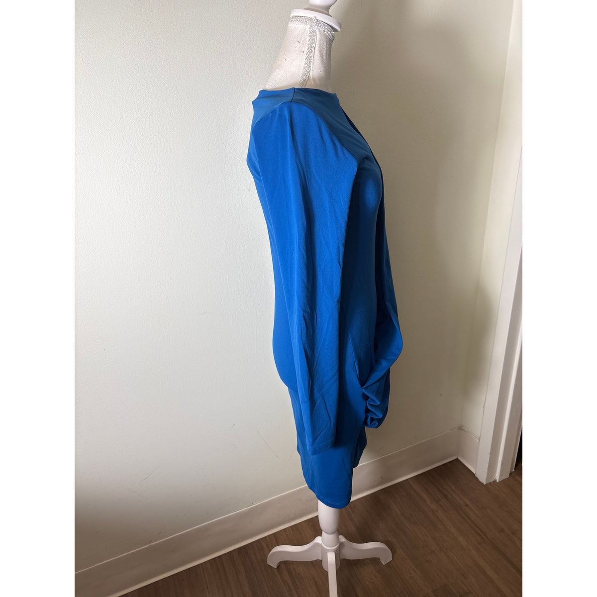 Susana Monaco Electric Blue Long Sleeve Faux Wrap Knee Length Dress Sz 6