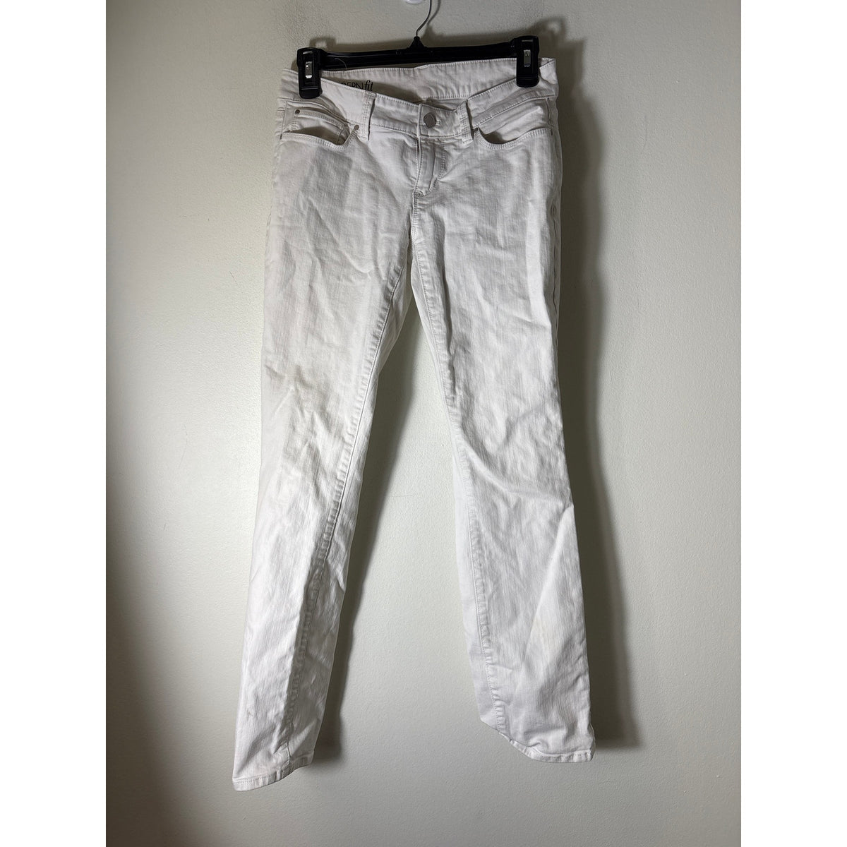 Ann Taylor Modern Fit off white jeans Sz 4 petite