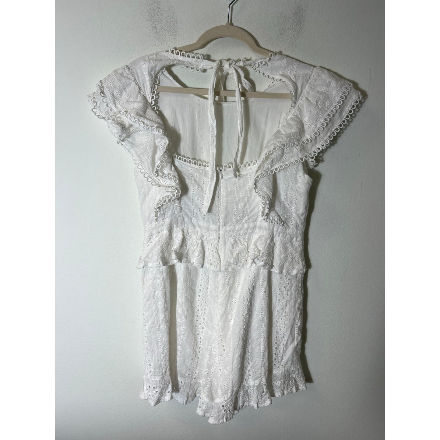 Just Me White Eyelet Lace Flutter Sleeve Jumpsuit Sz L