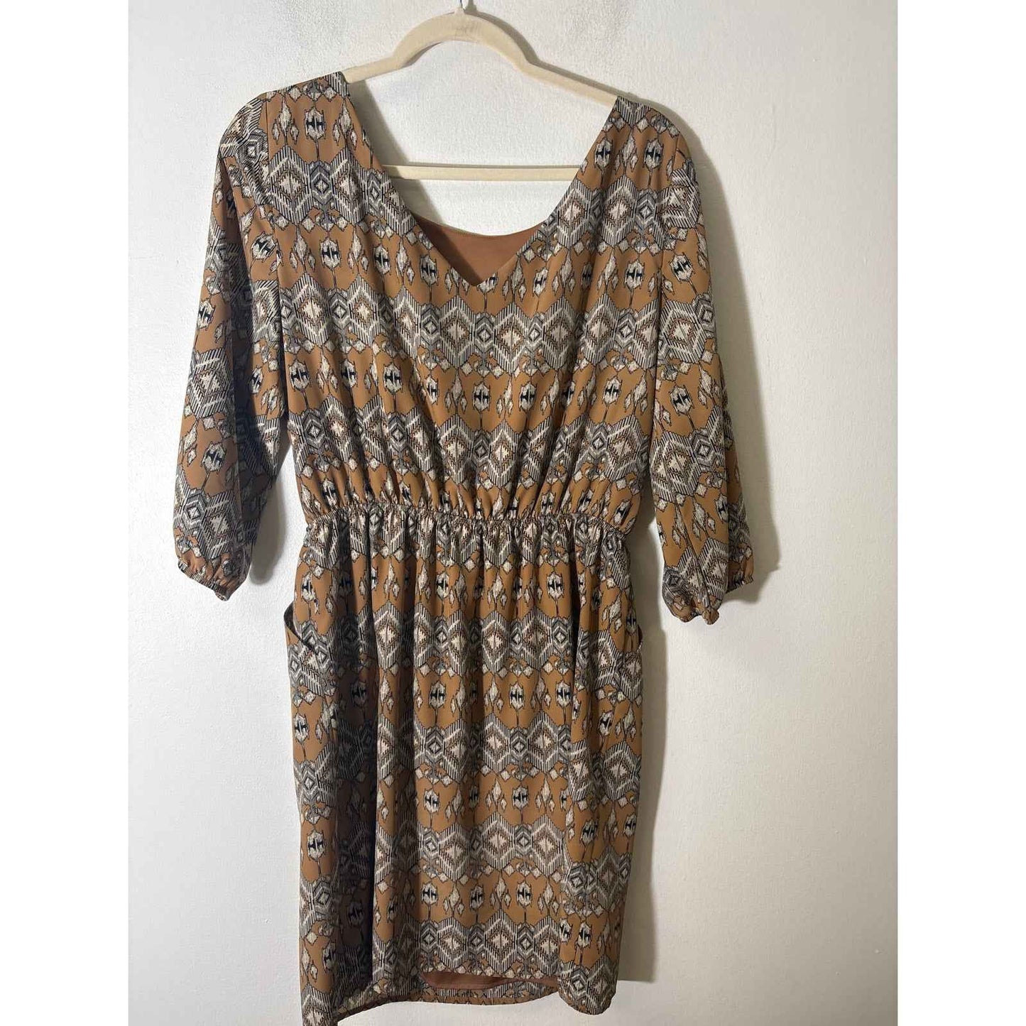Cremieux Tan Black Print 3/4 Sleeve Wide Neck Knee Length Dress Sz M