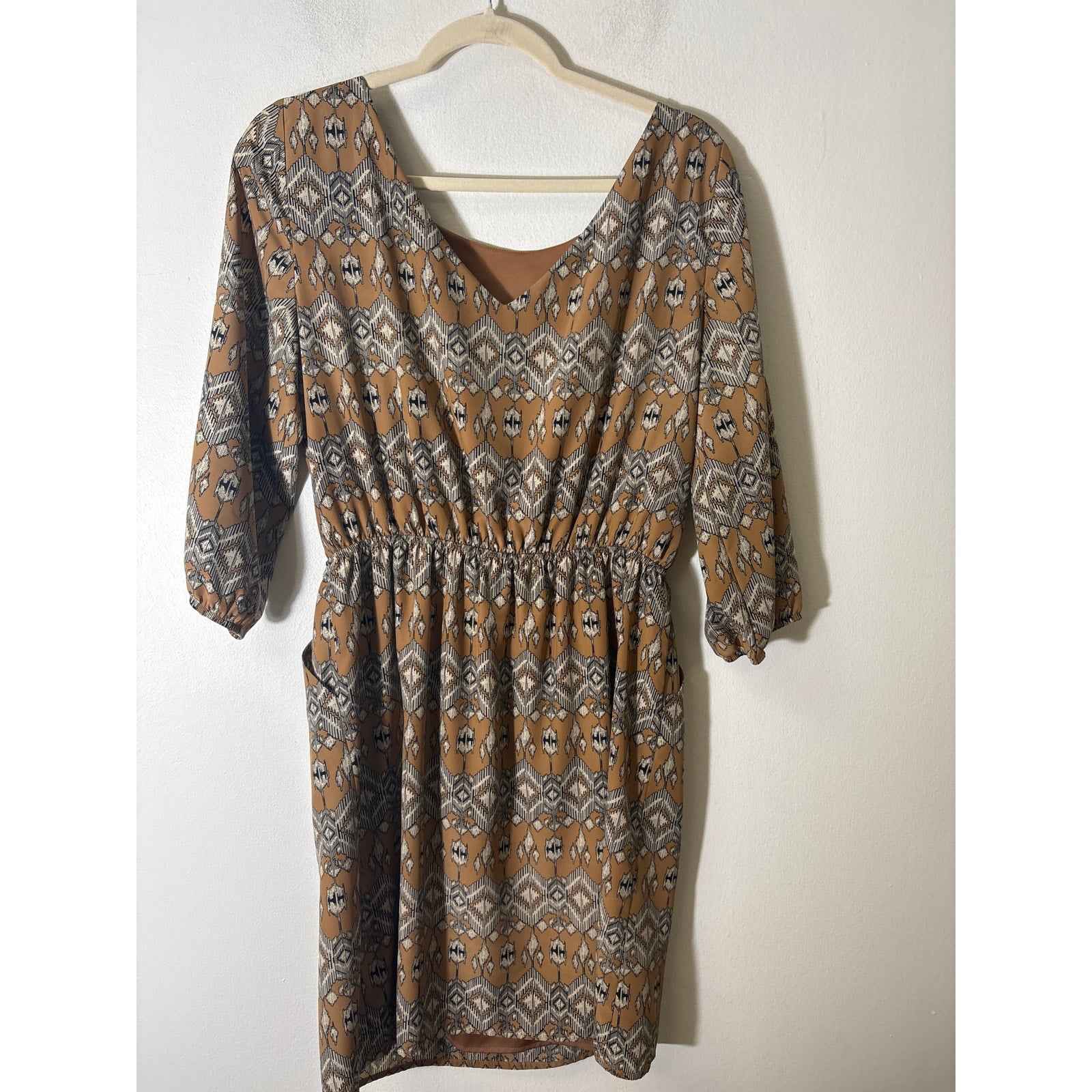 Cremieux Tan Black Print 3/4 Sleeve Wide Neck Knee Length Dress Sz M