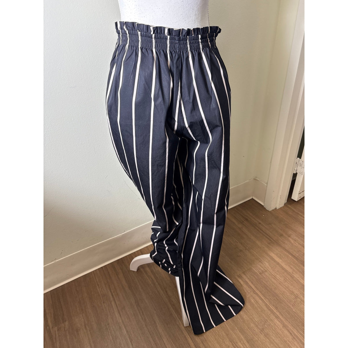 Yaitte Bespoke Black and Cream Stripe Elastic Waist Pant Sz M