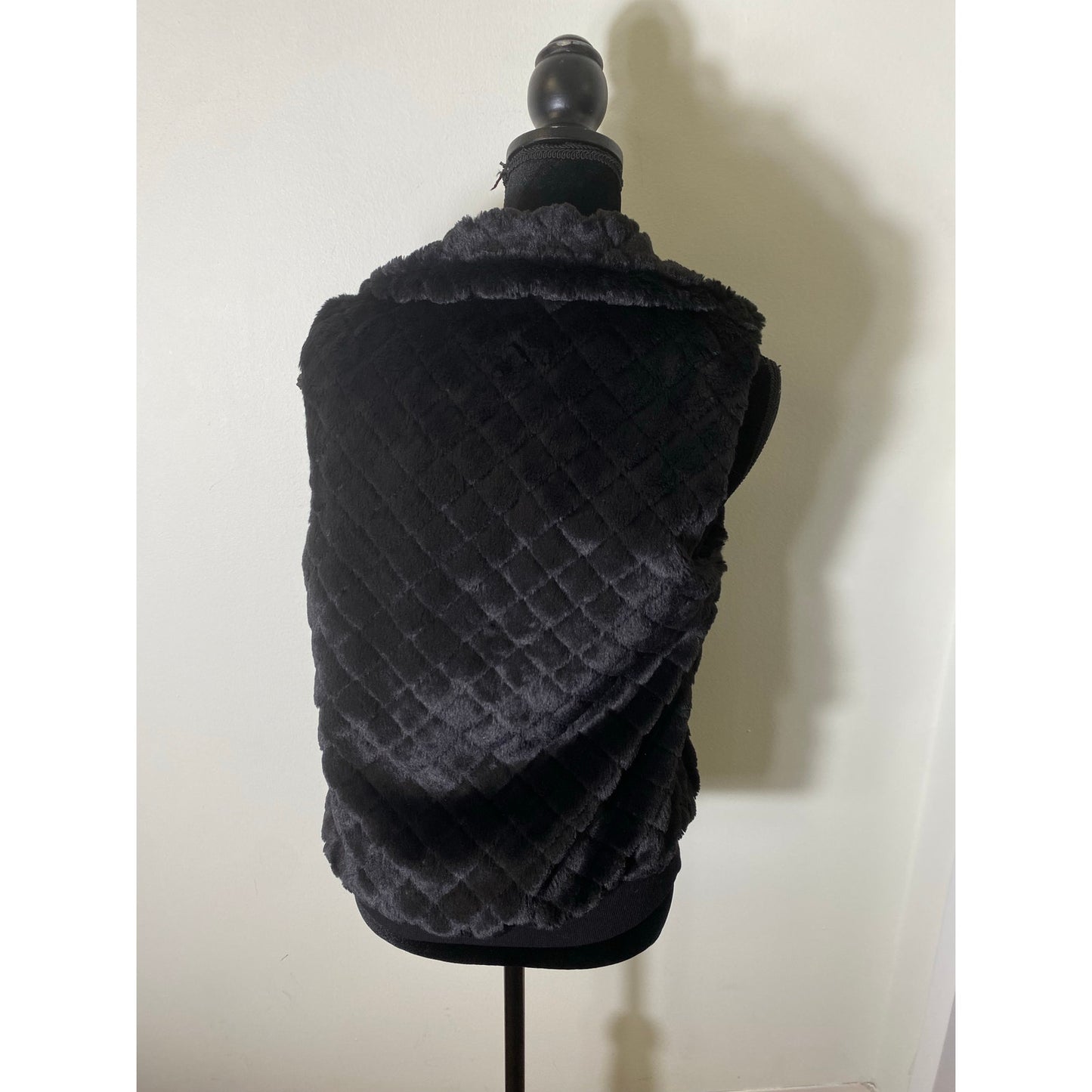 David Lerner NY Faux Fur Black Vest Sz XS