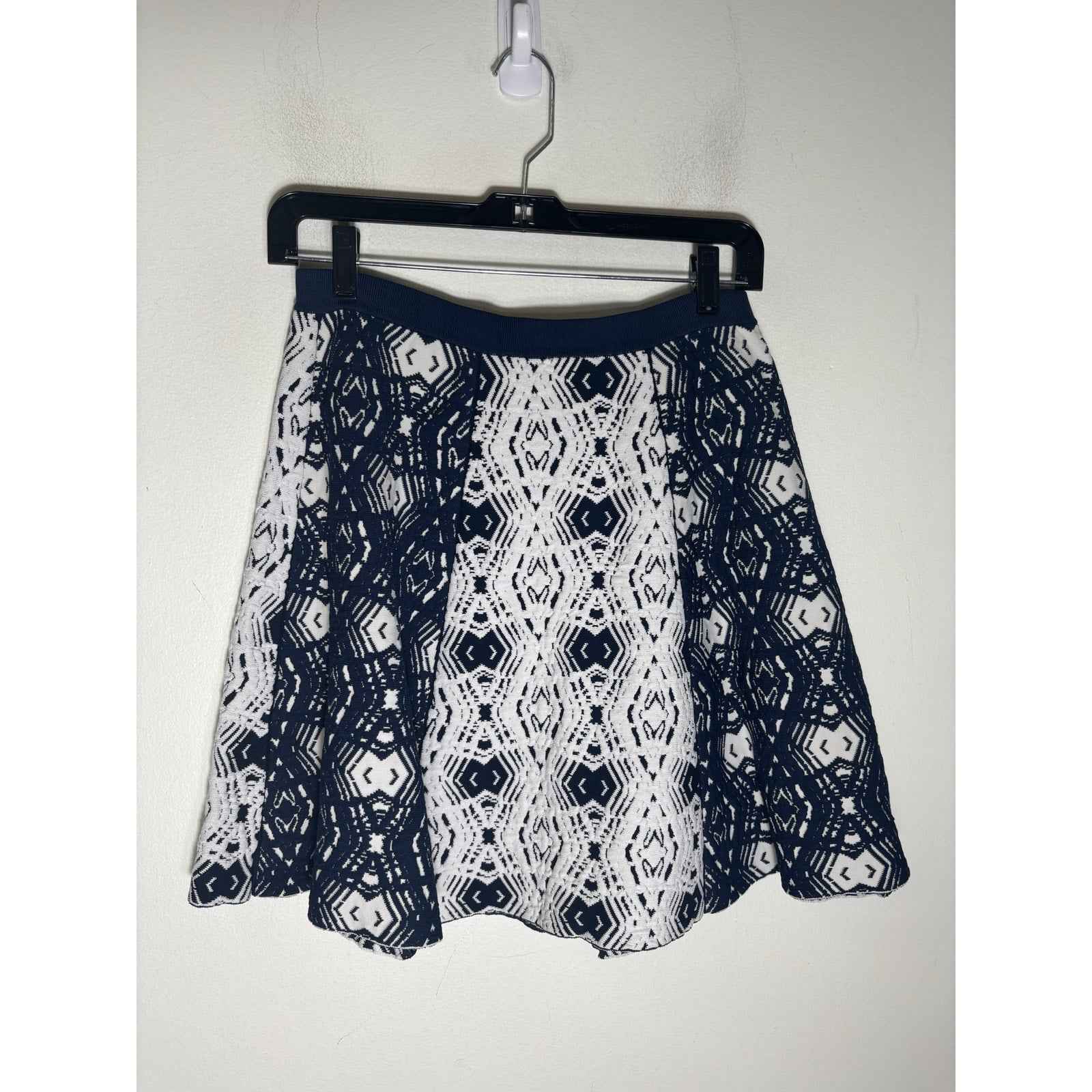 Parker Navy and White Knit Mini Skirt Sz M
