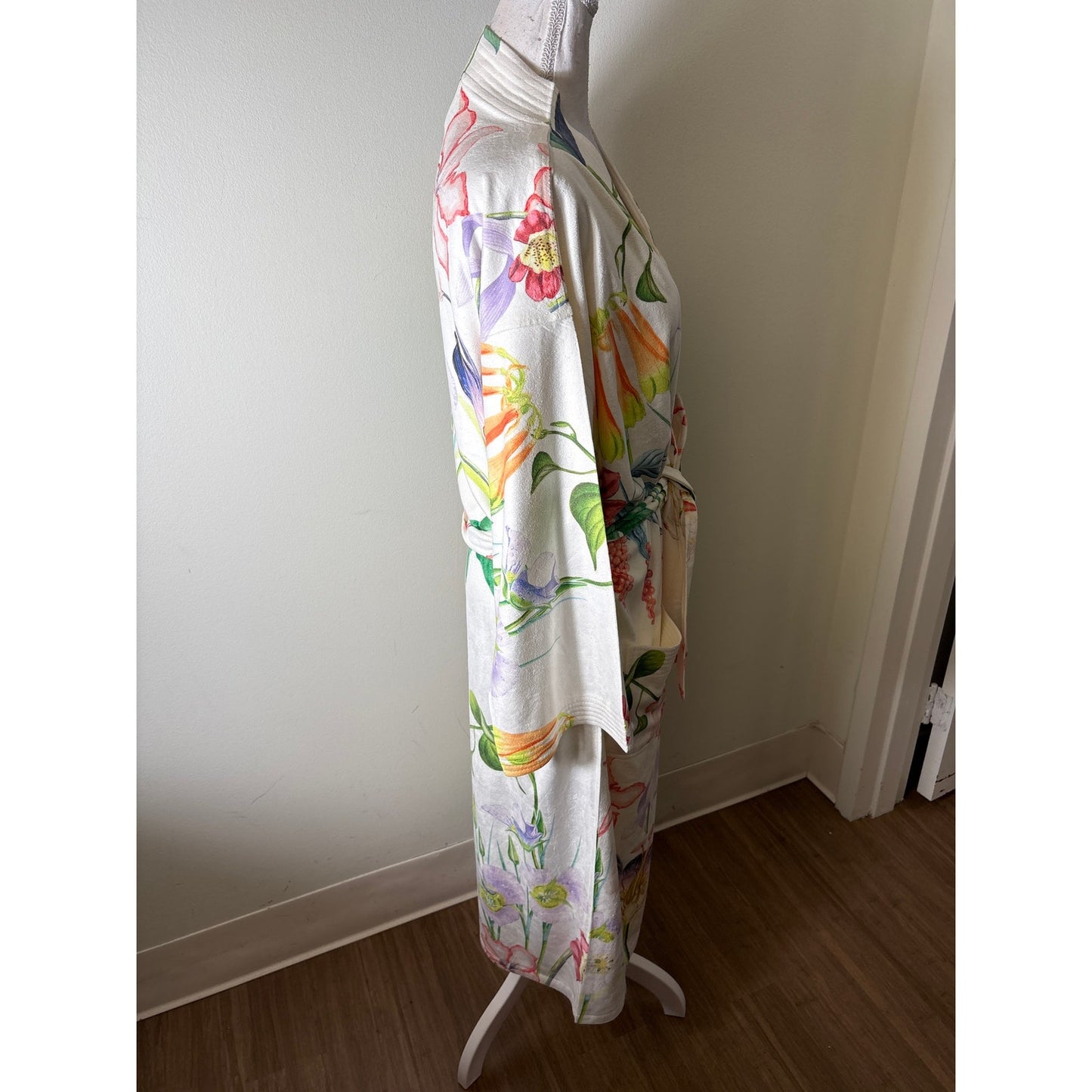 Wrap Up by VP Soft Floral Tery Cloth Robe Sz OS