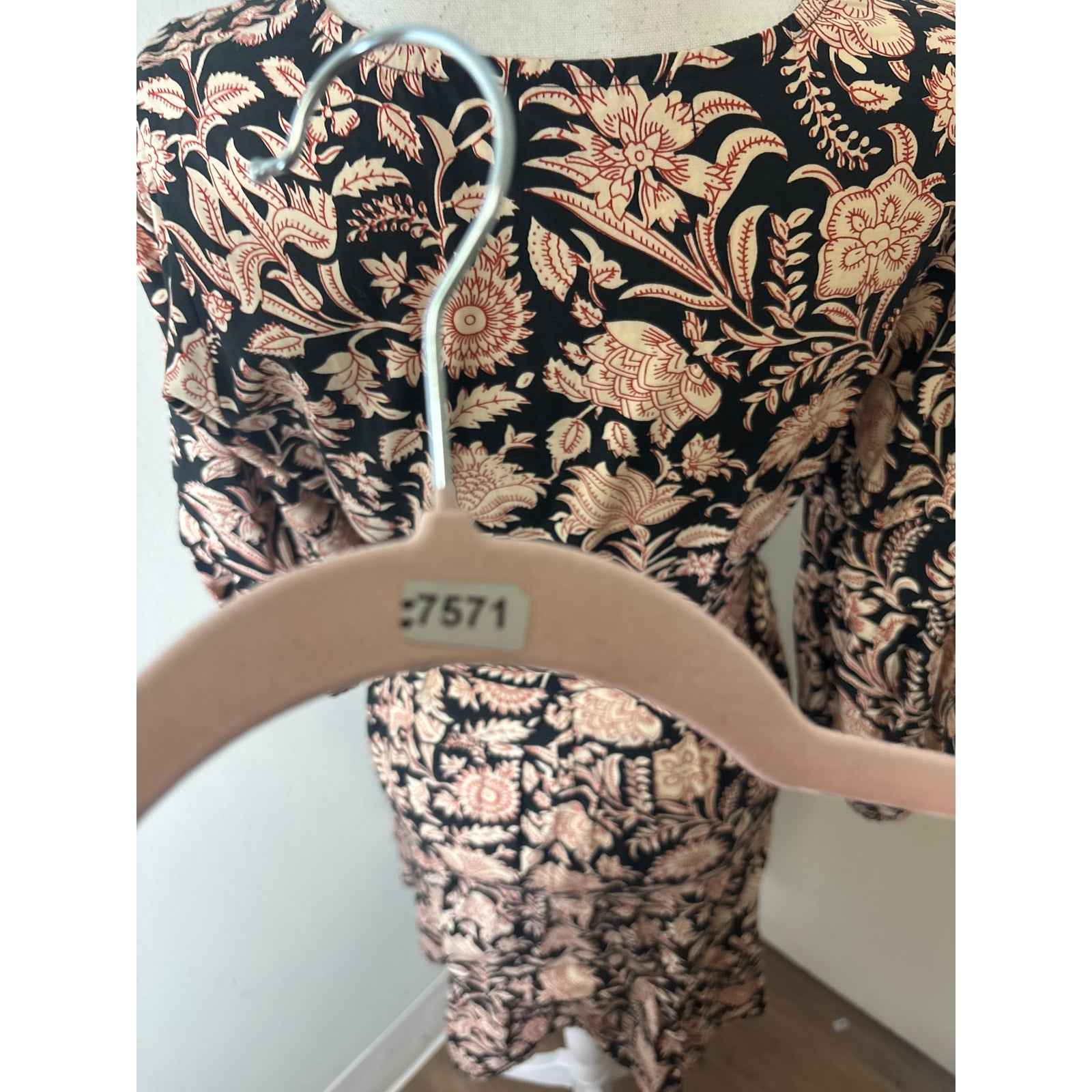 Beachgold Black with Red/Cream Floral Long Sleeve Mini Dress Sz S