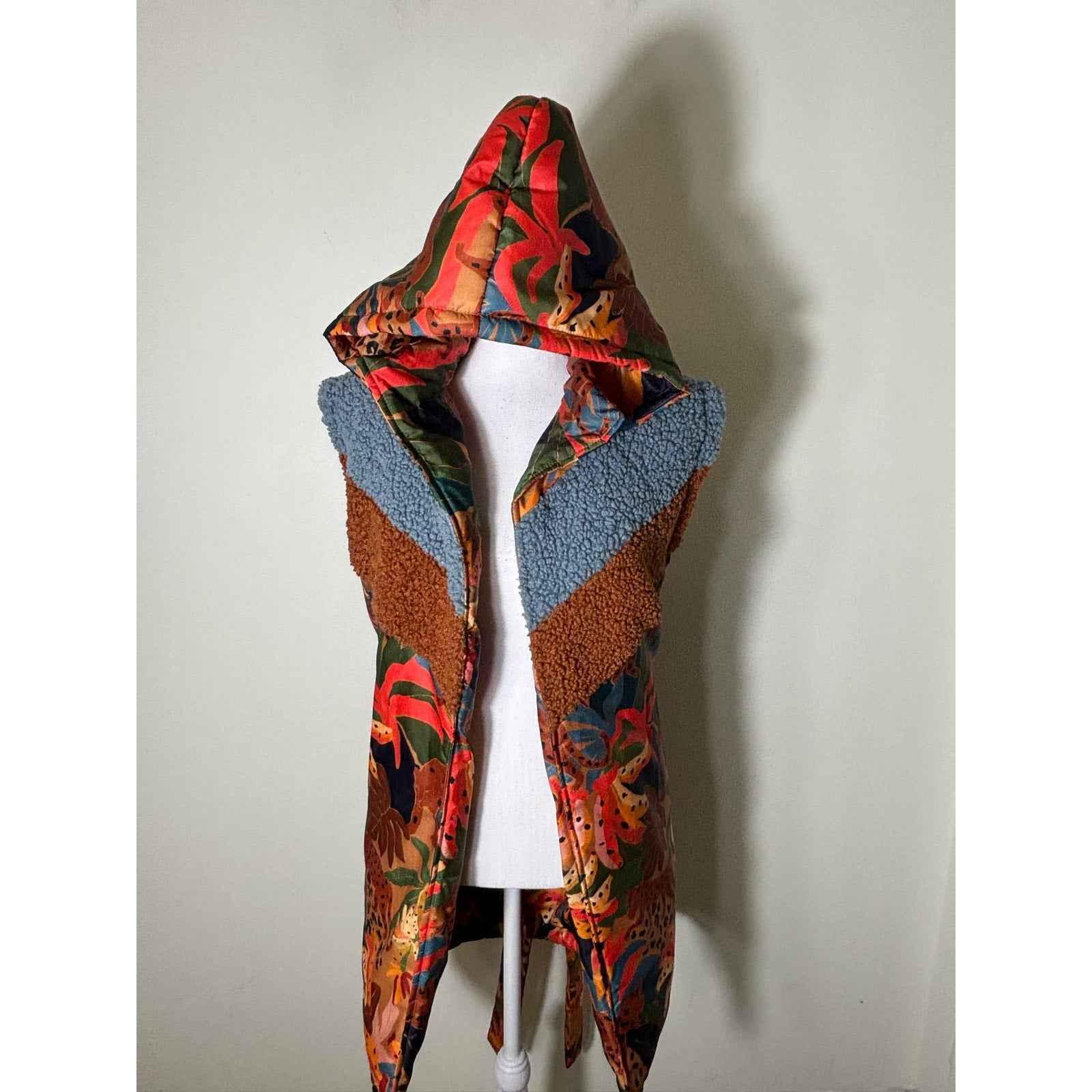 Farm for Anthropologie Multicolor Floral Mixed Media Sleeveless Coat Sz S