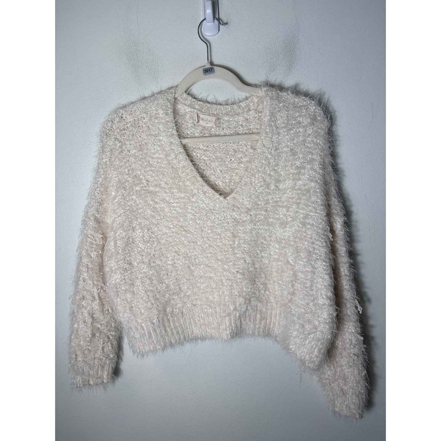 Alter'd State Off White Long Sleeve Cropped Furry Sweater Sz XS