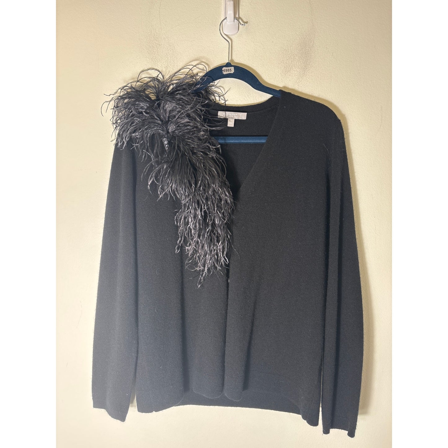 Neiman Marcu Black Cashmere One Shoulder Feather Sweater Sz L