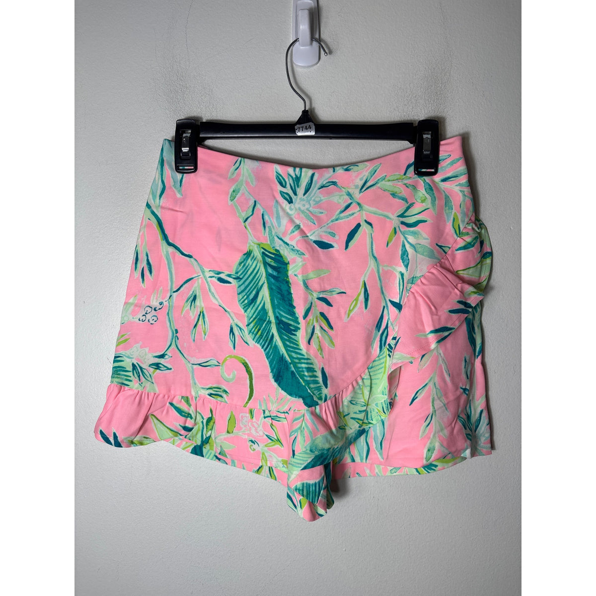 Lilly Pullitzer Pink and Green Leaf Skort Sz 2