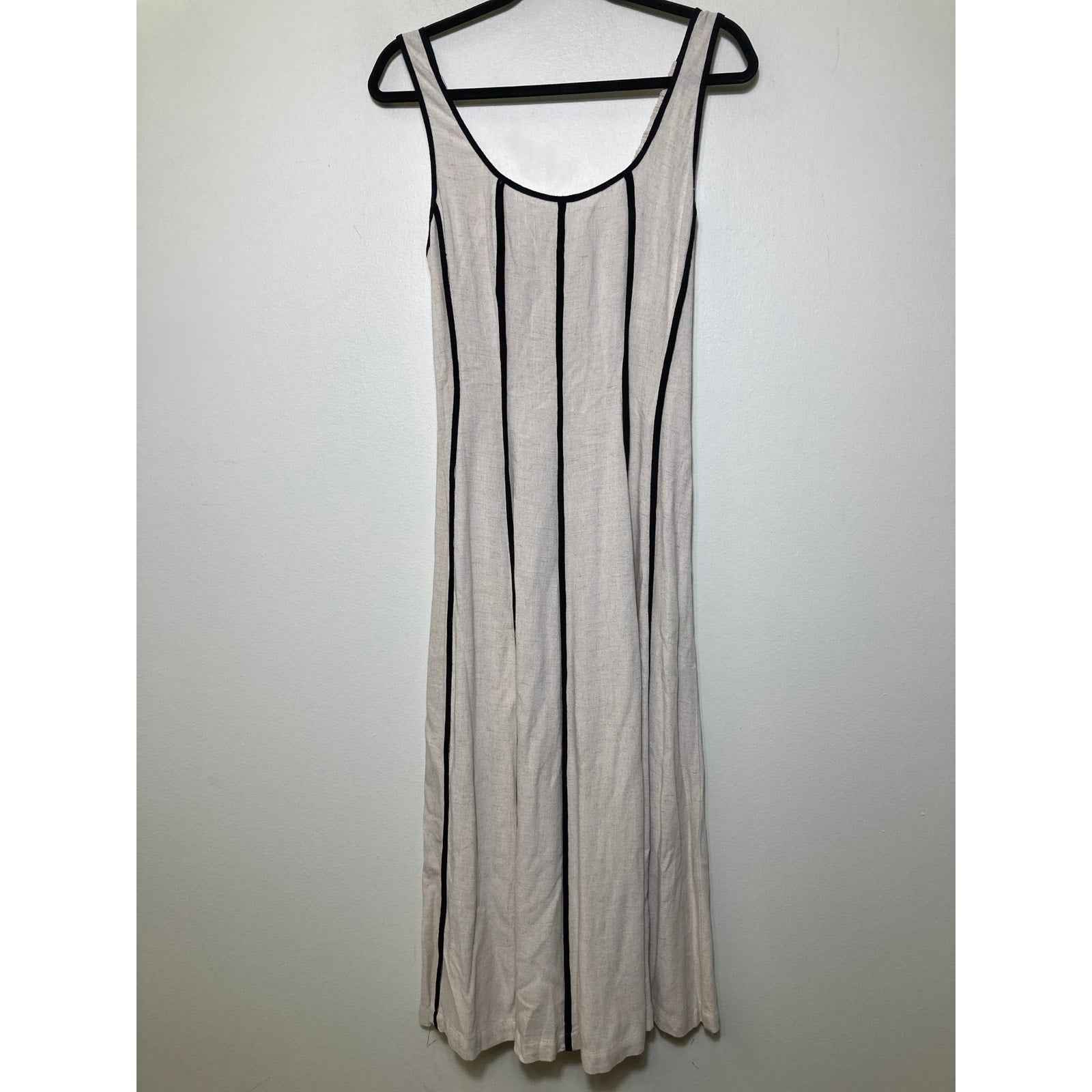 Illa Illa Cream and Black Seam Dress Sz S