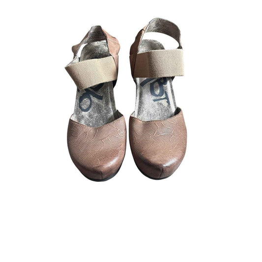 OTBT Brown Wedge Mule Sandals Sz 8