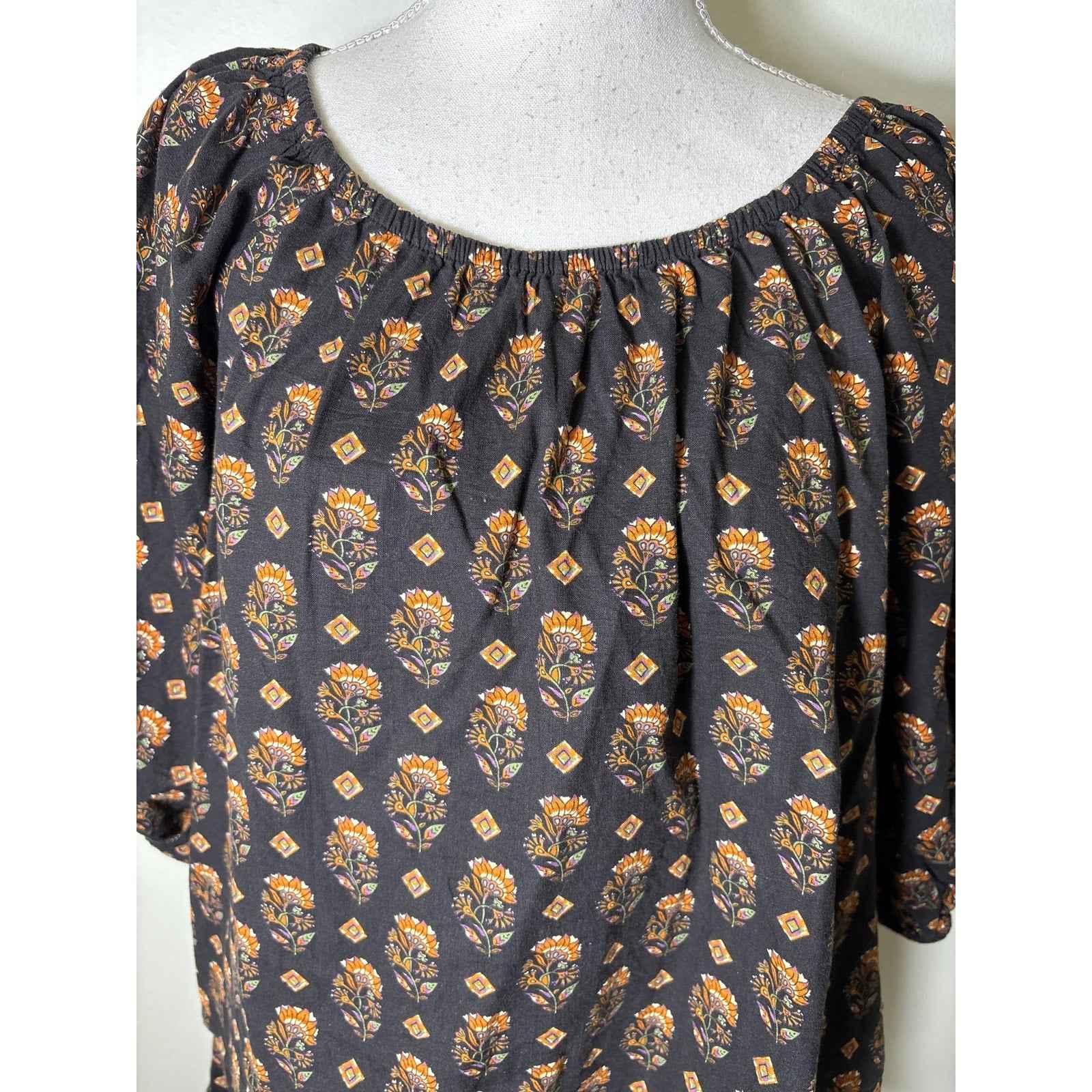 MNG Black Orange Half Puff Sleeve Shorts and Top Set Sz 6