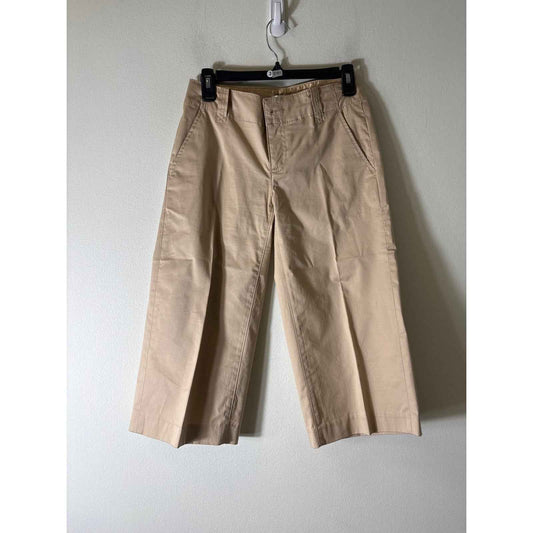 Banana Republic Light Khaki Knee Shorts Sz 0