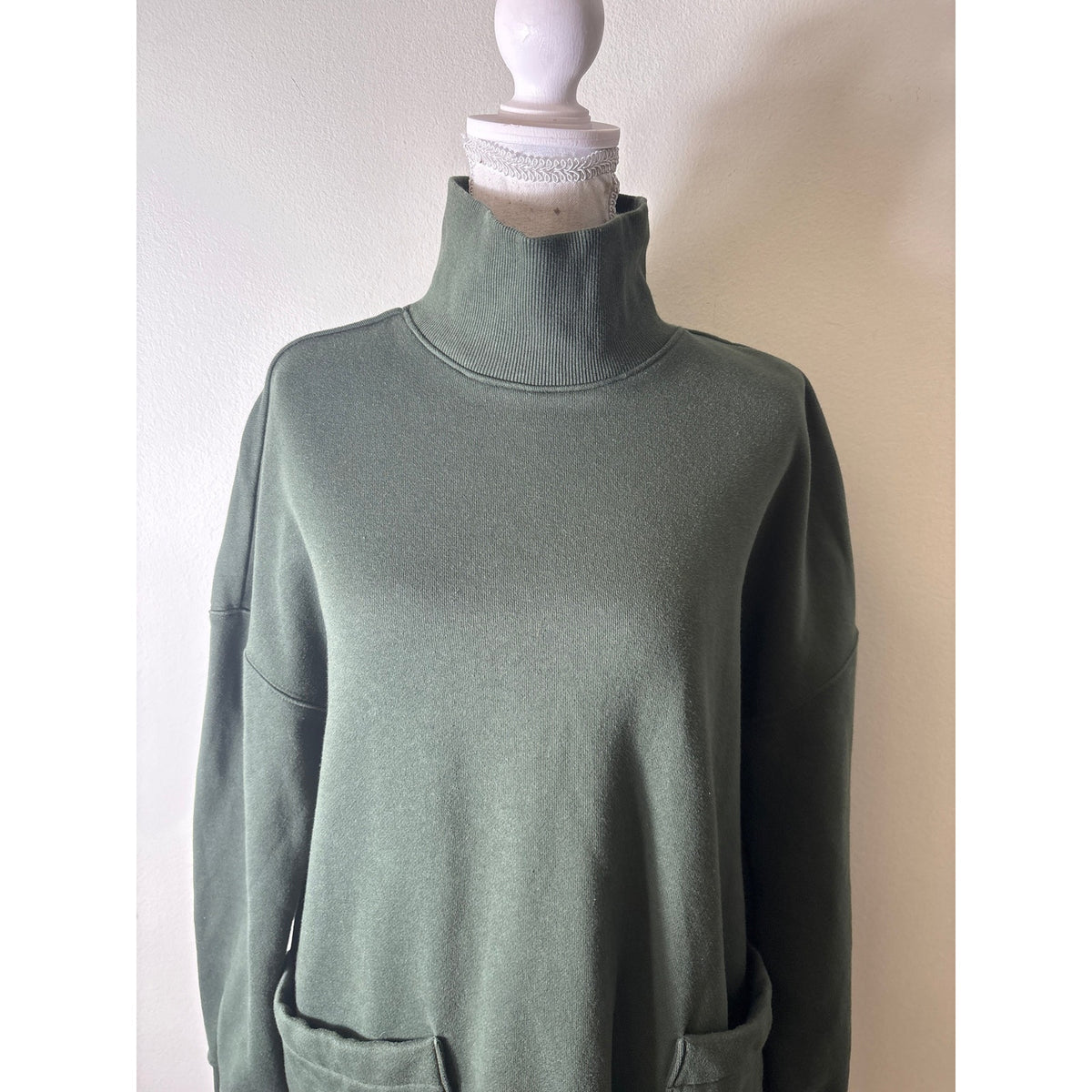 Pomander Place Dark Green Long Sleeve Turtleneck Dress  Sz S