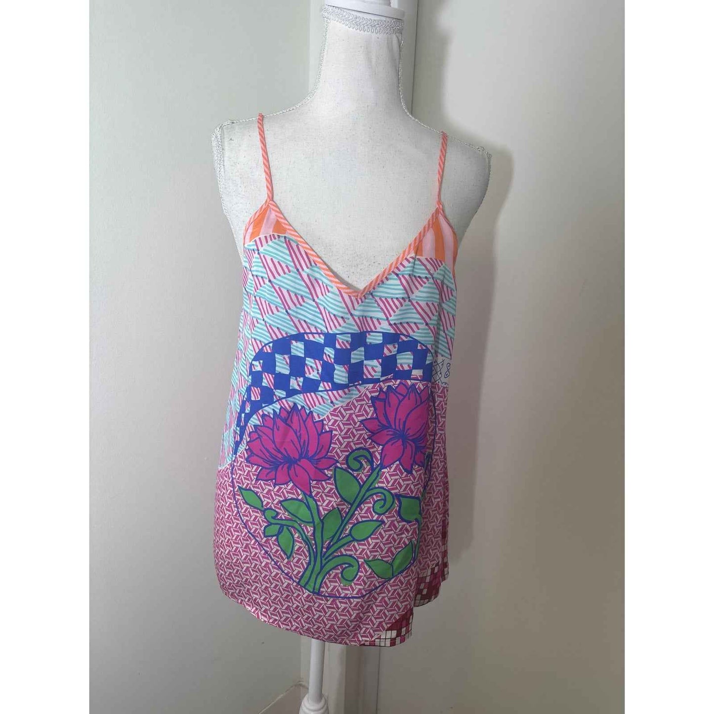 Me369 Pink and Multi Color Flower Design Cami Sz s
