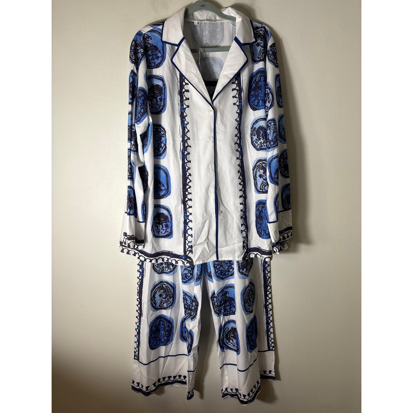 Nice to Meet You Blue and White Lounge Wear Set Sz XXL