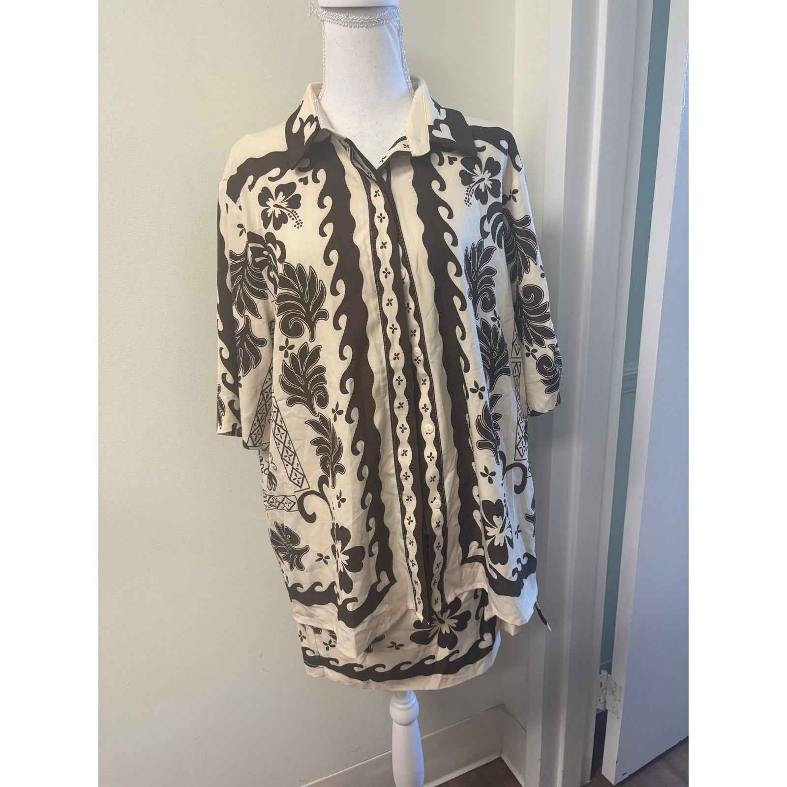 NWT Commense Off White Brown Mini Skirt Set with Half Sleeve Button Up Top Sz M