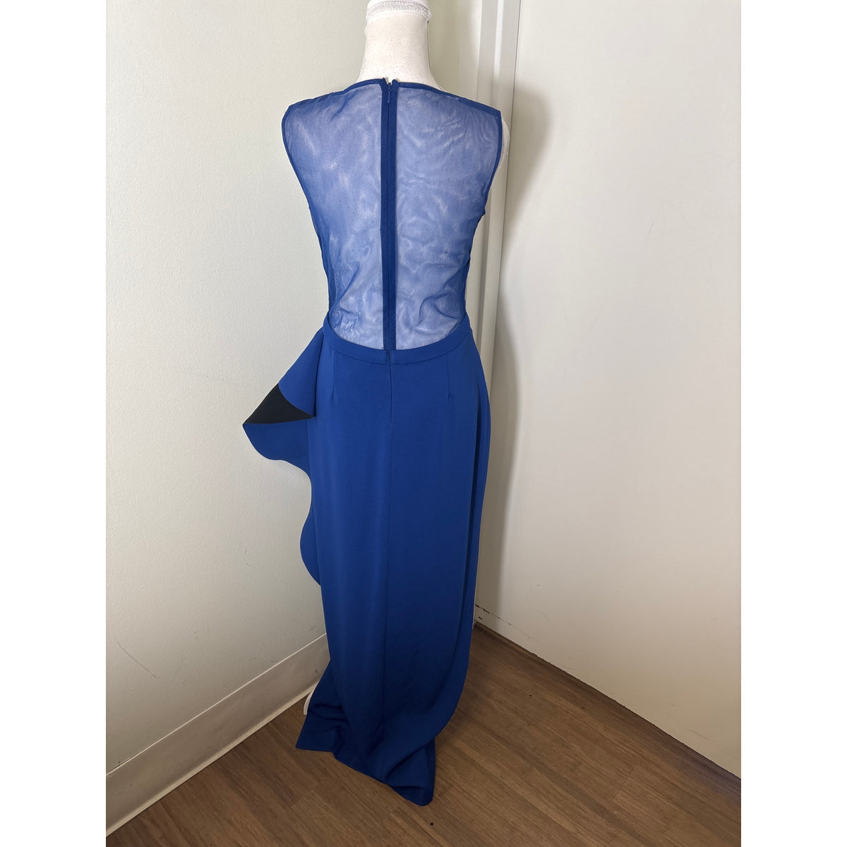 Nero by Jatin Varma Classic Blue Sleeveless Formal Gown Sz 8