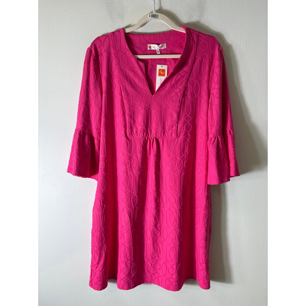 NWT Jude Connally Hot Pink 3/4 Bell Sleeve Knee Length Dress Sz M