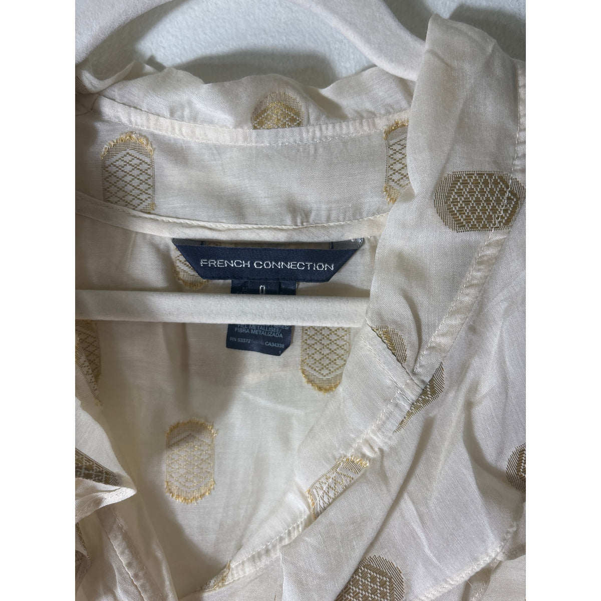 French Connection Of White Gold Flutter Sleeve Ruffle Top Sz 0