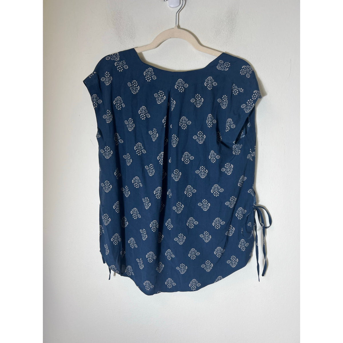 Madewell Dark Blue Print Sleeveless V-Neck Sz XXS