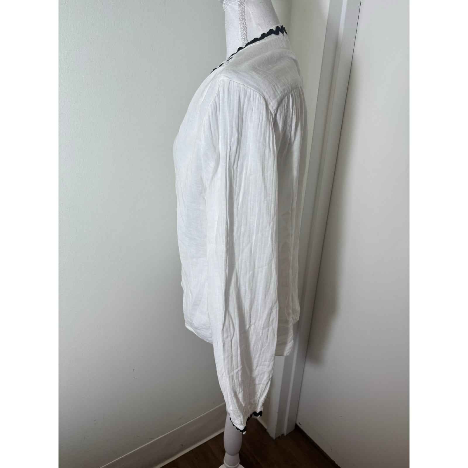 Stark White Gauze W Black Ric Rac Trim Shirt Sz L