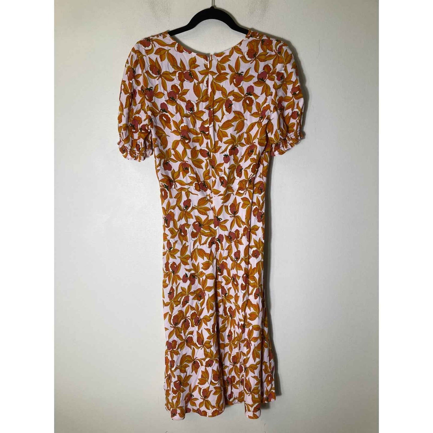 Diane Von Furstenberg orange Short Sleeve V-Neck Back Zip Dress Sz 8