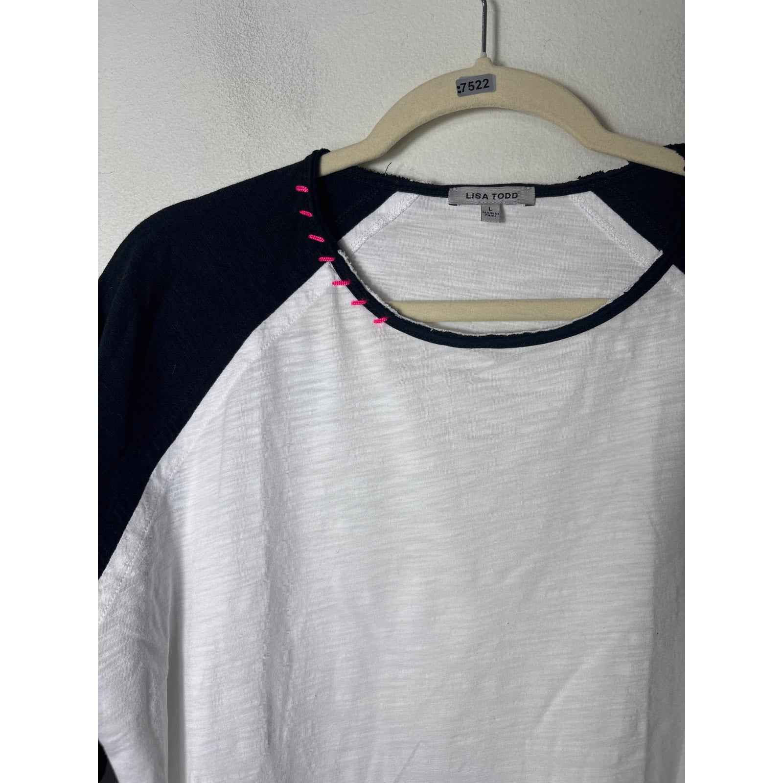 Lisa Todd White w Black Sleeve Tee Sz L