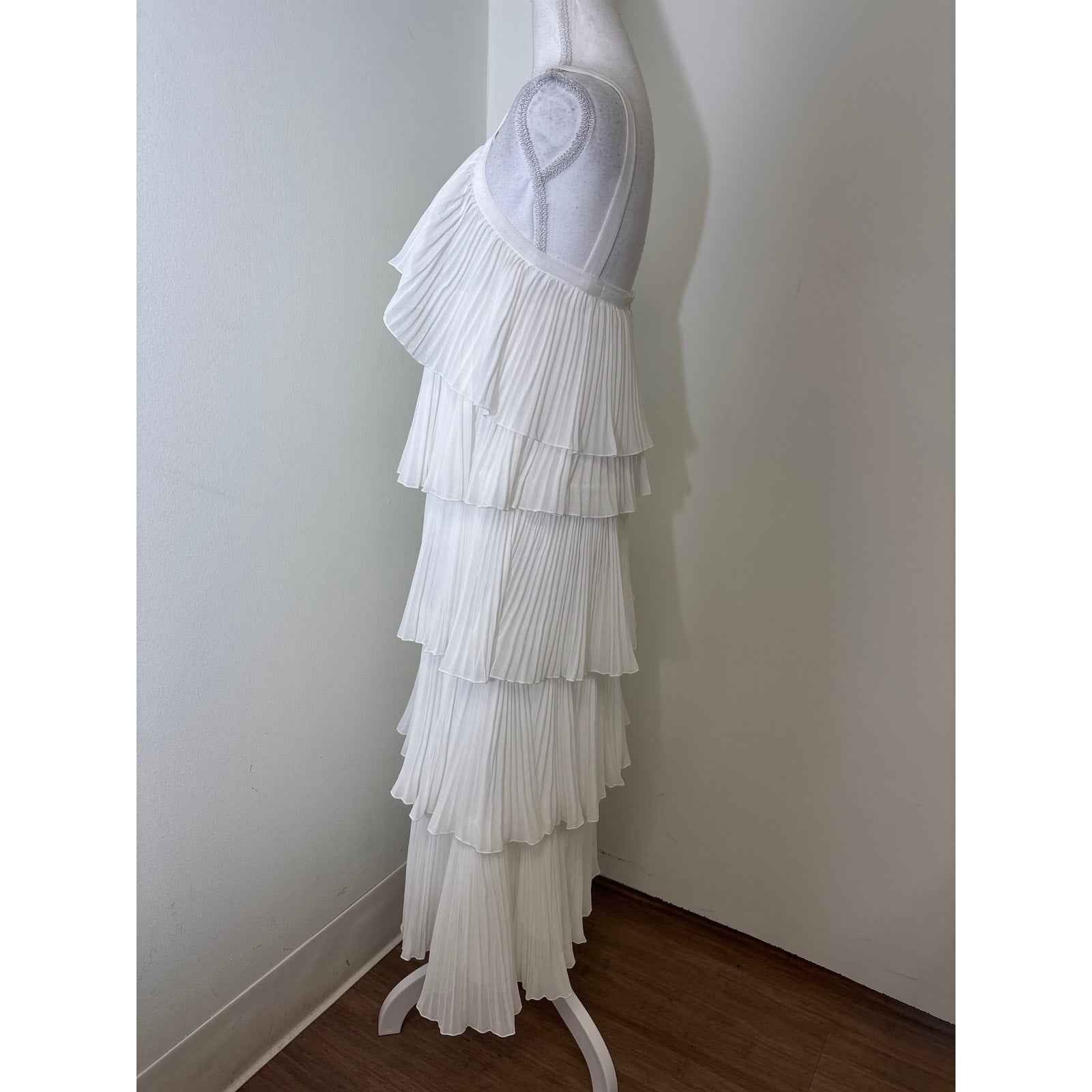 NWT L'IDEE BLanc Classique Gown Sz 6