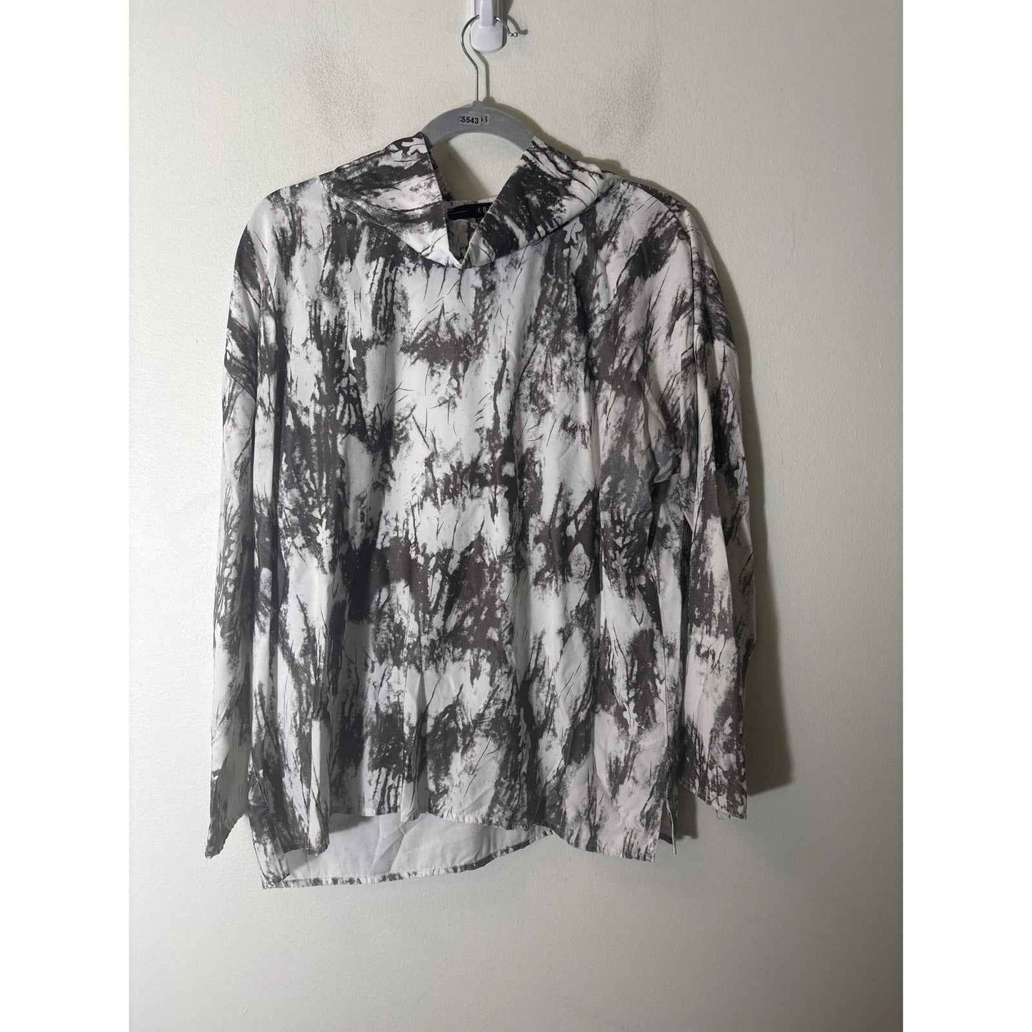 Kozan Gray and White Stank Up Neck Shirt Sz L