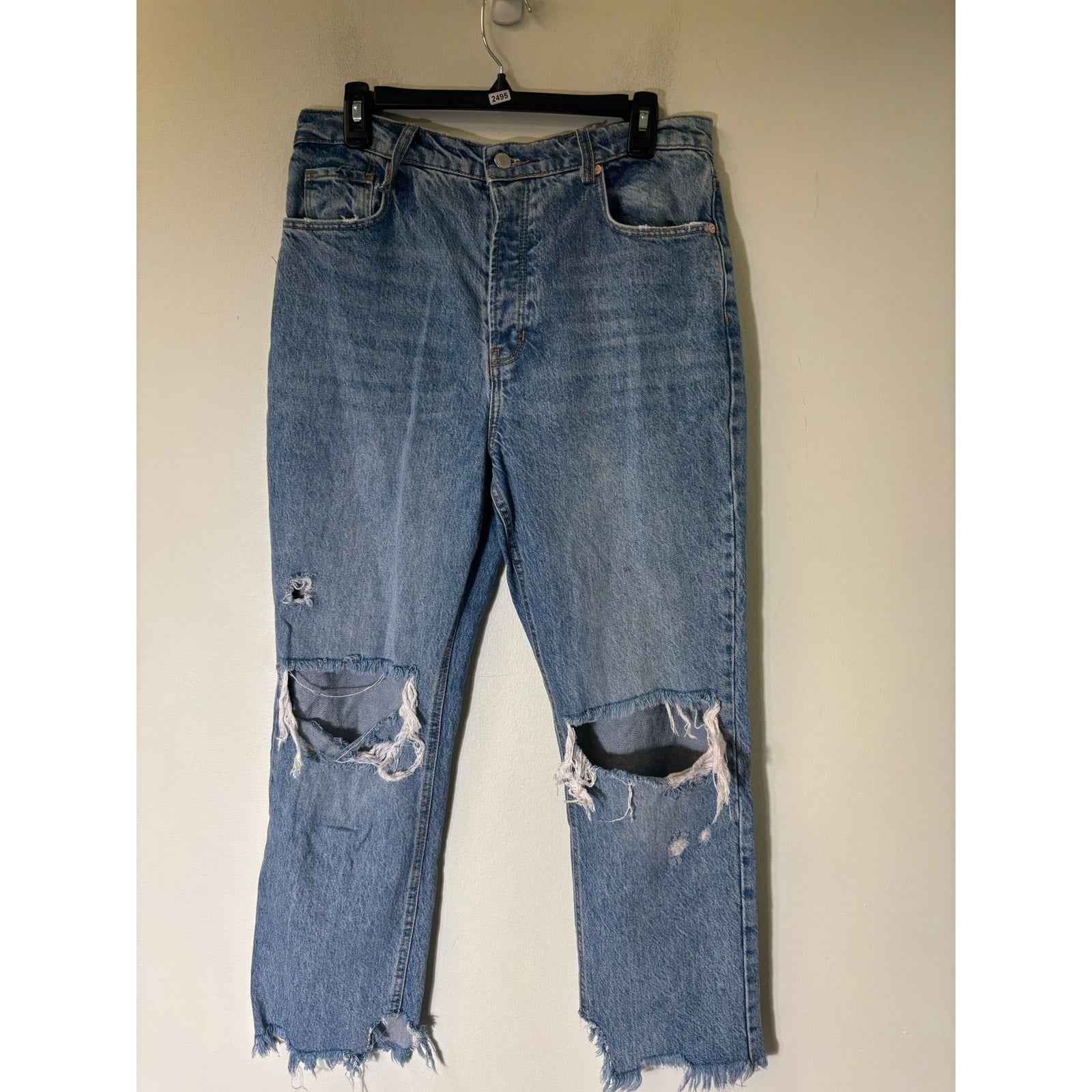 Woman's Bundle of 4. Jeans, Cut Offs and Tank Sz 8