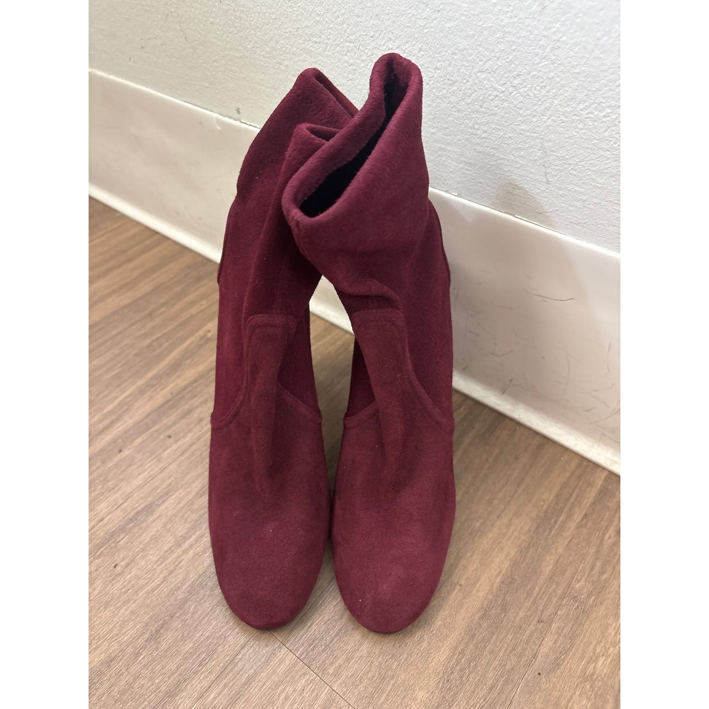 Stuart Weitzman Maroon Suede High Heel Bootie Sz 6