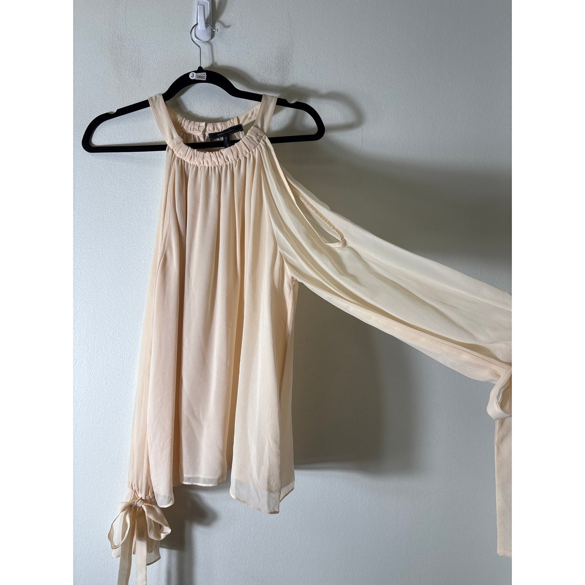 BCBG Peach Cold Shoulder Long Sleeve Blouse Sz L