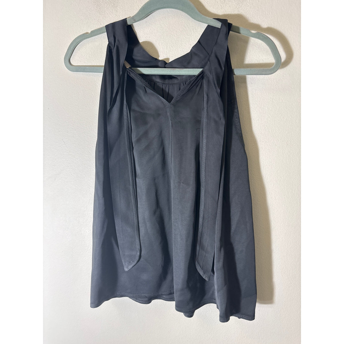 Sofia Made in Italy Charcoal Gray Sleeveless Top Sz M