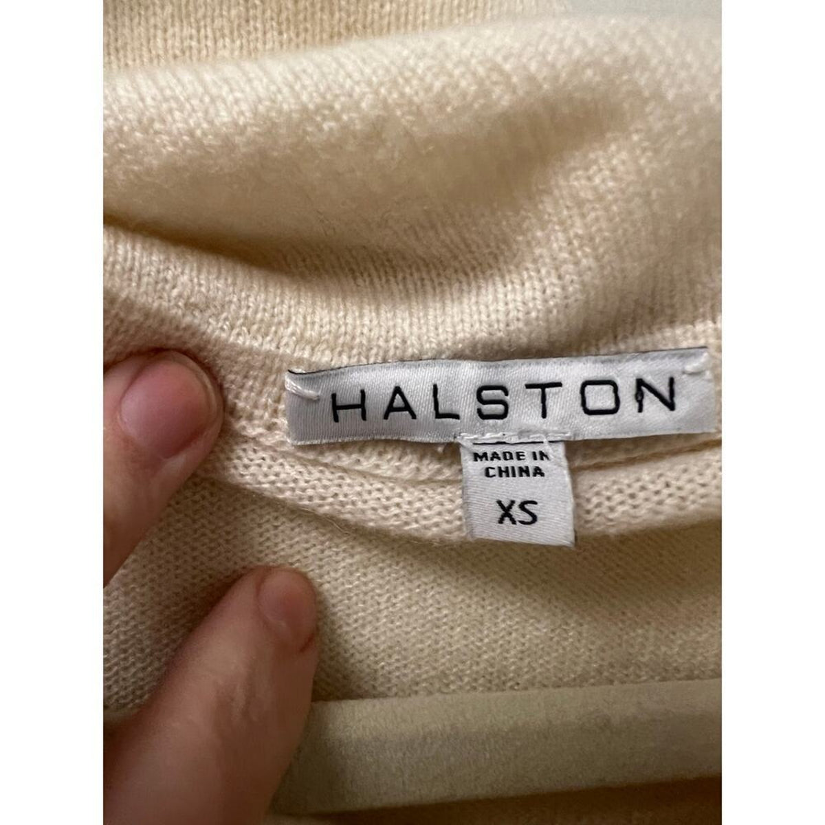 Halston White Sweater Size Extra Small