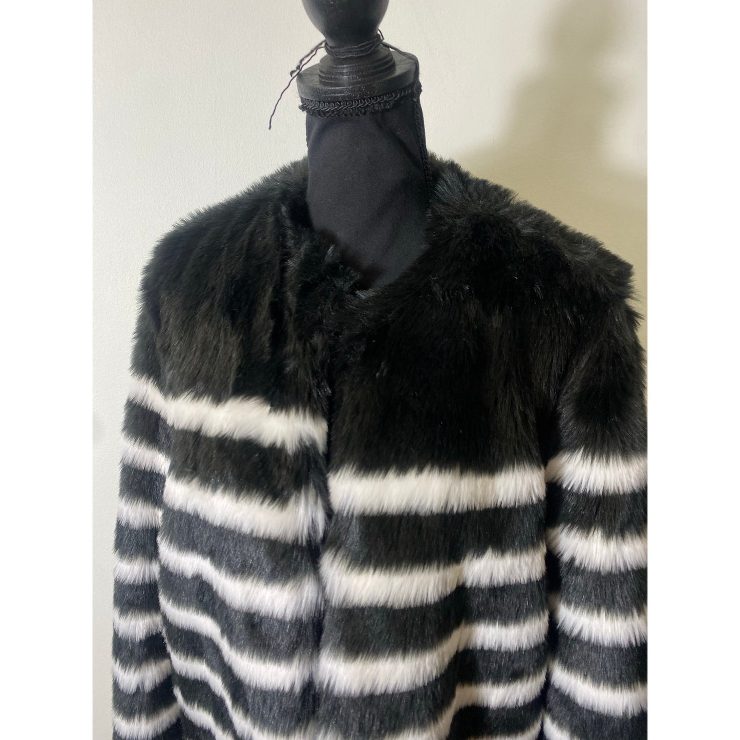 Frame Jerry Stripe Faux Fur Coat Sz XS