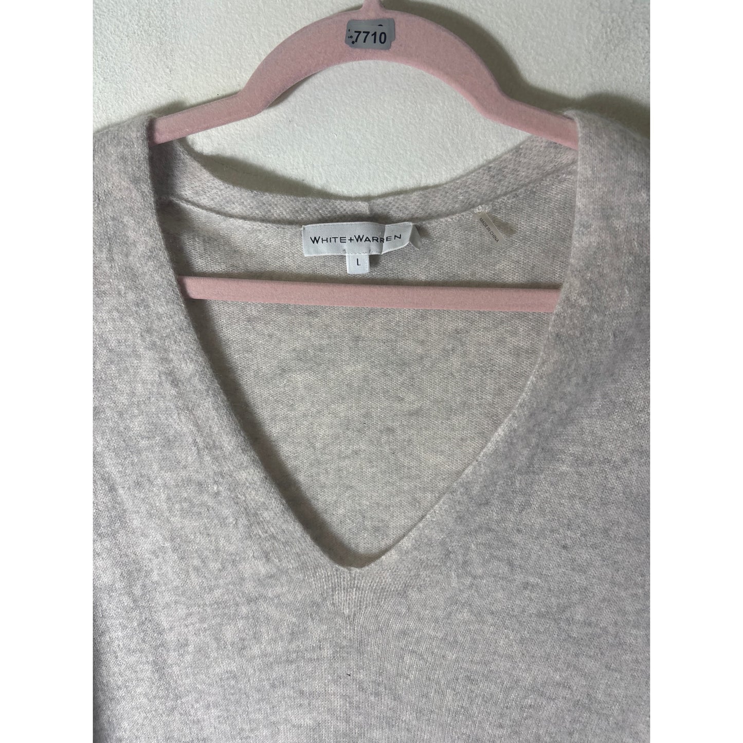 White + Warren Gray 100% Cashmere V Neck Sweater Sz L
