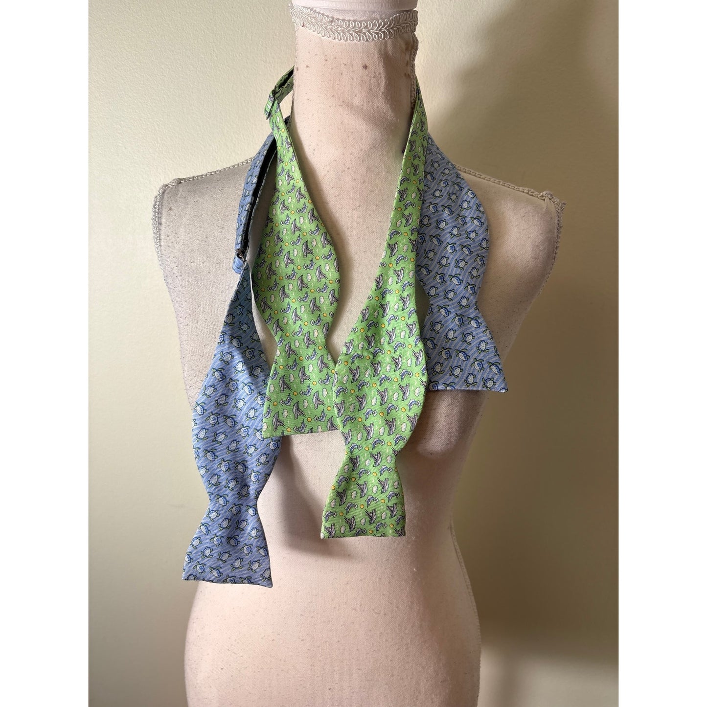 Vineyard Vines Men's Bundle of 2 Bow Ties OS