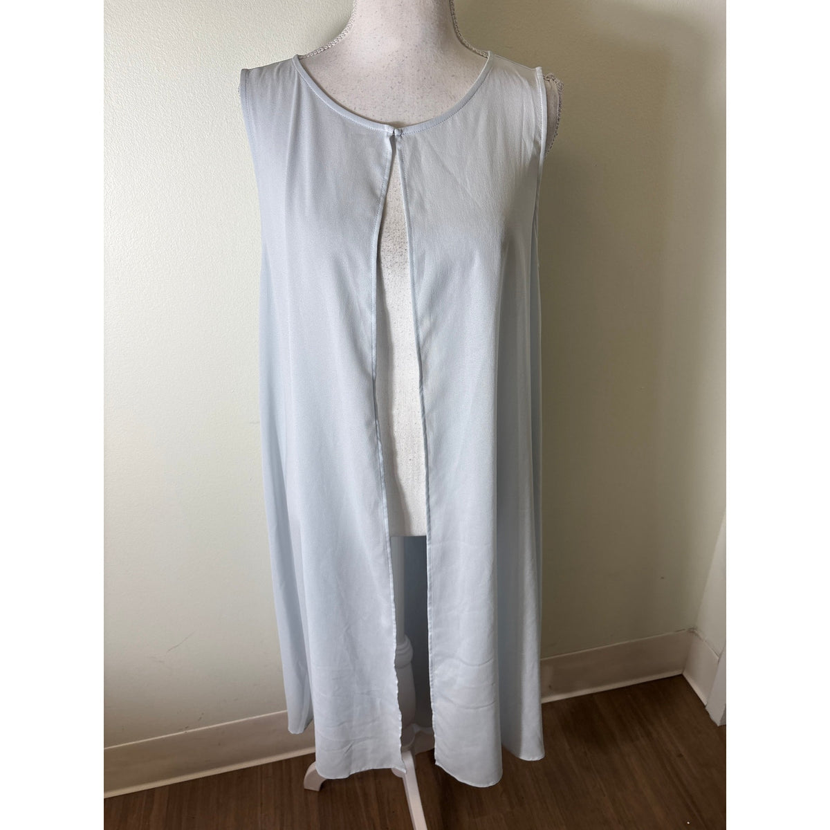 Abbey Glass Soft Blue Open Long Vest Sz L