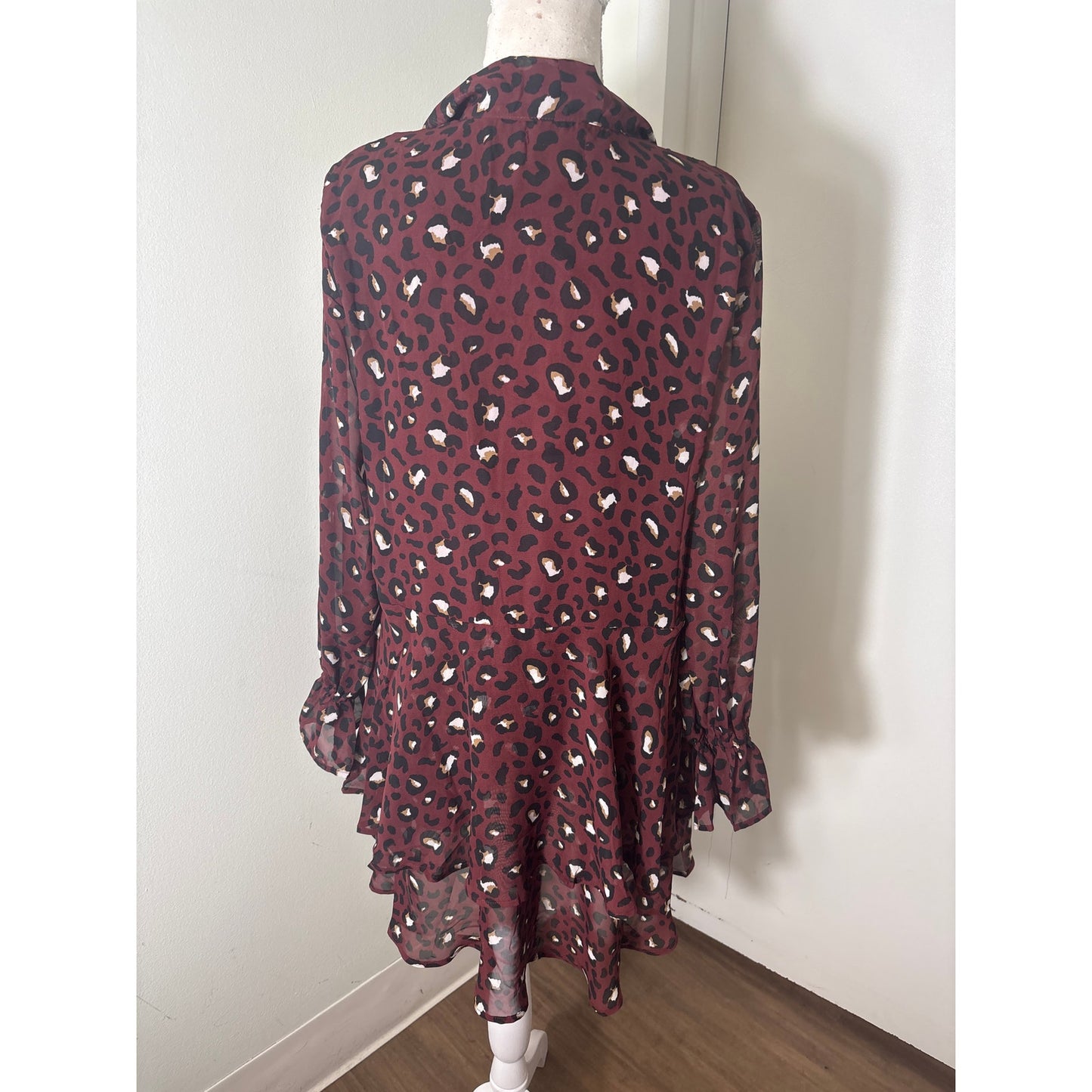 NWT Mudpie Decklan Flounce Dess in Burgandy Sz S