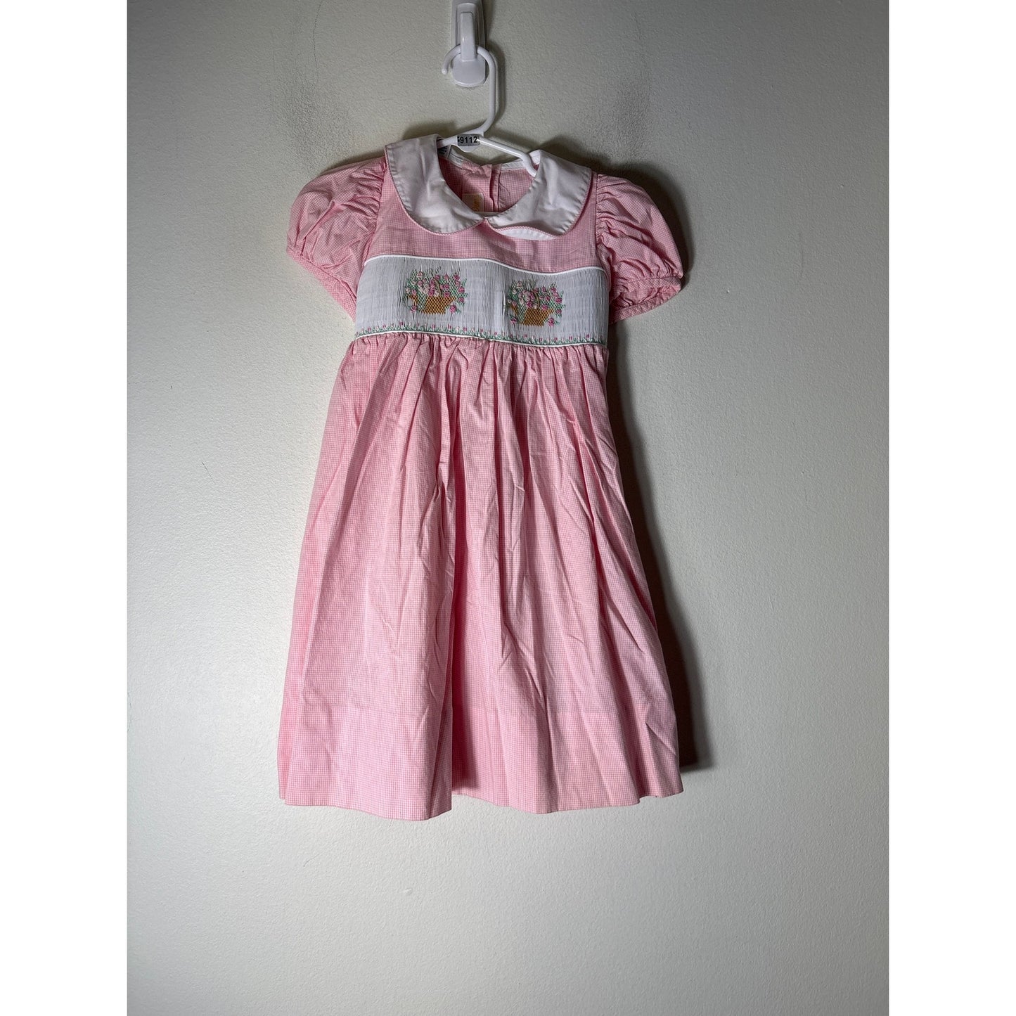 Girls Vinage Anavini Pink and White check smocked flower basket dress Sz 3