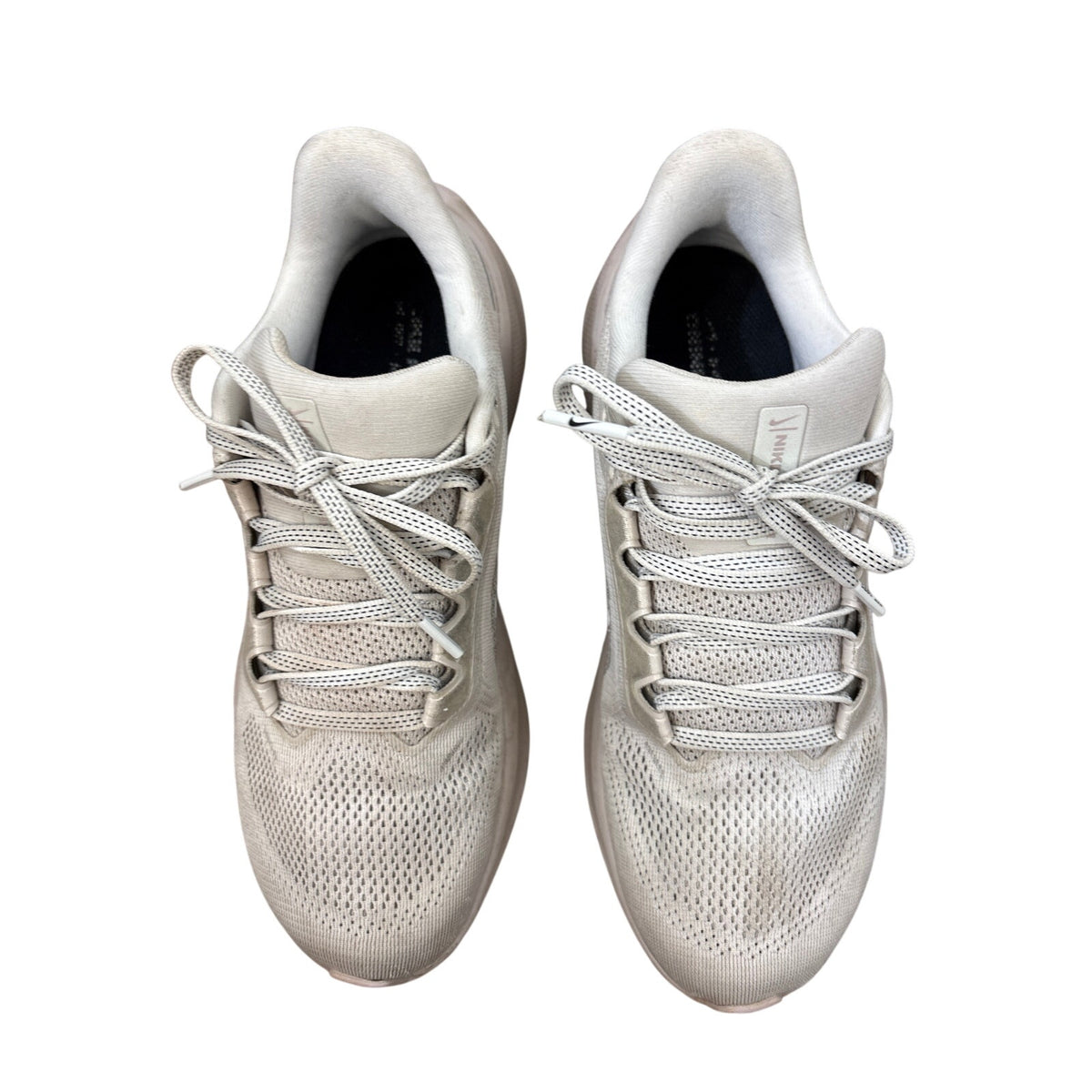 Woman's Nike Pegasus 41 in Greige Sz 8