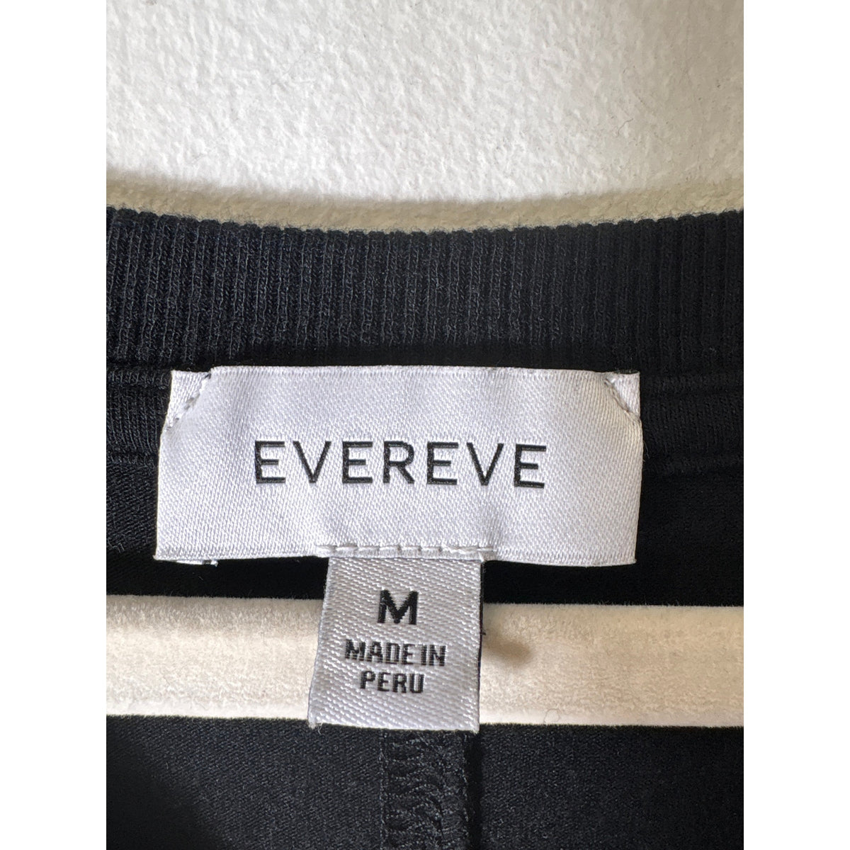 Evereve Black Long Sleeve Tee Sz M