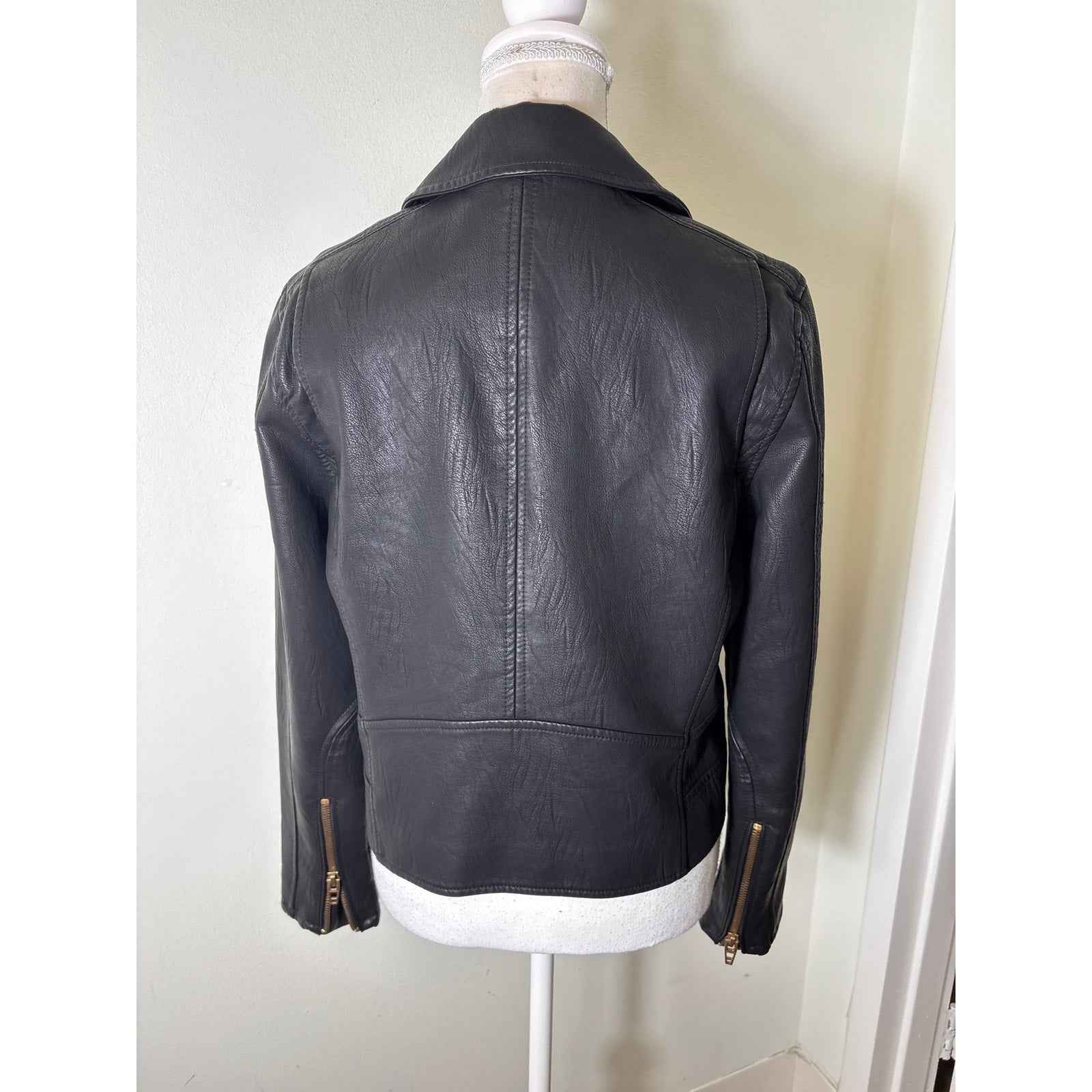 Blank NYC Black Faux Leather Long Sleeve Moto Jacket Sz M