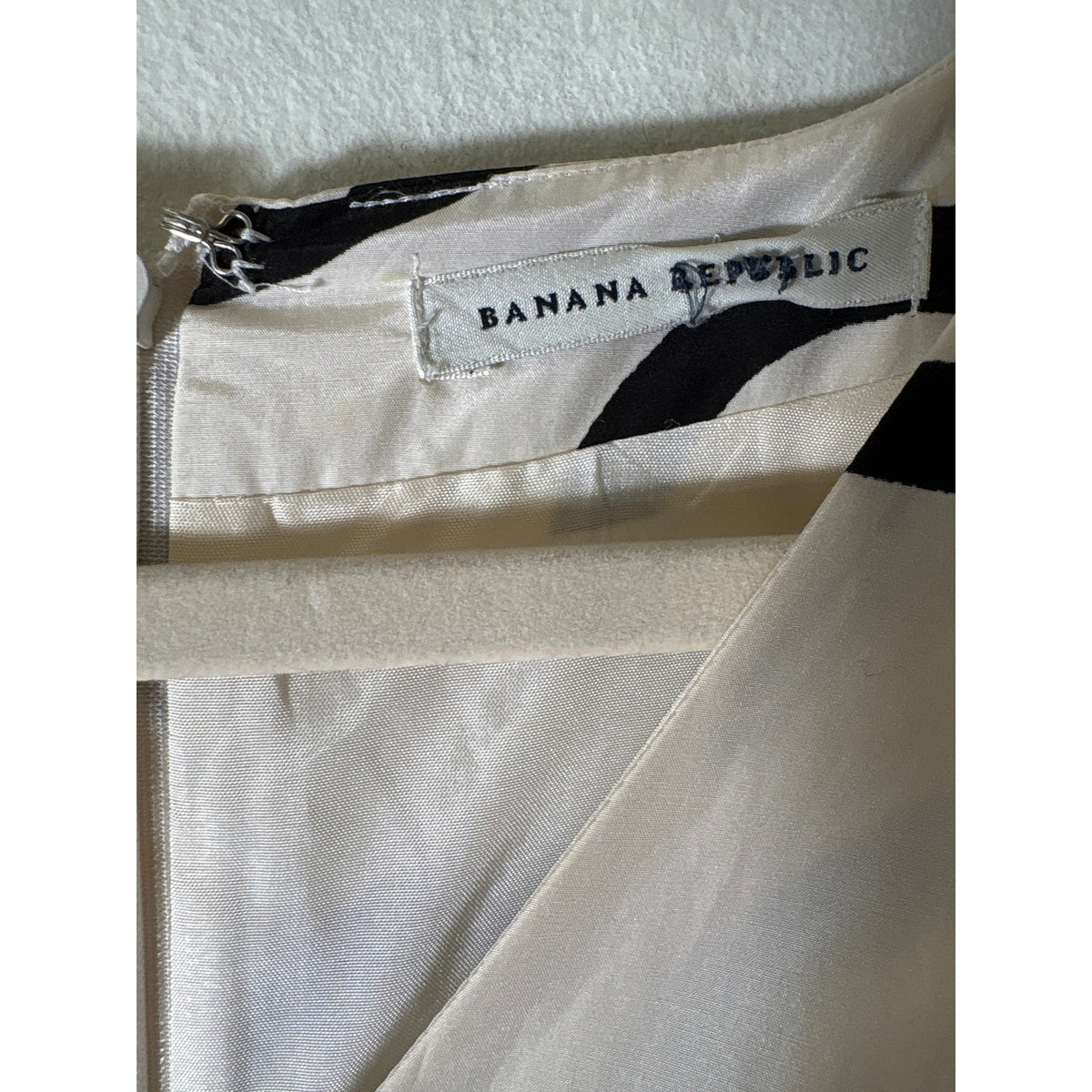 Banana Republic Off White and Black Cap Sleeve Midi Dress Sz s
